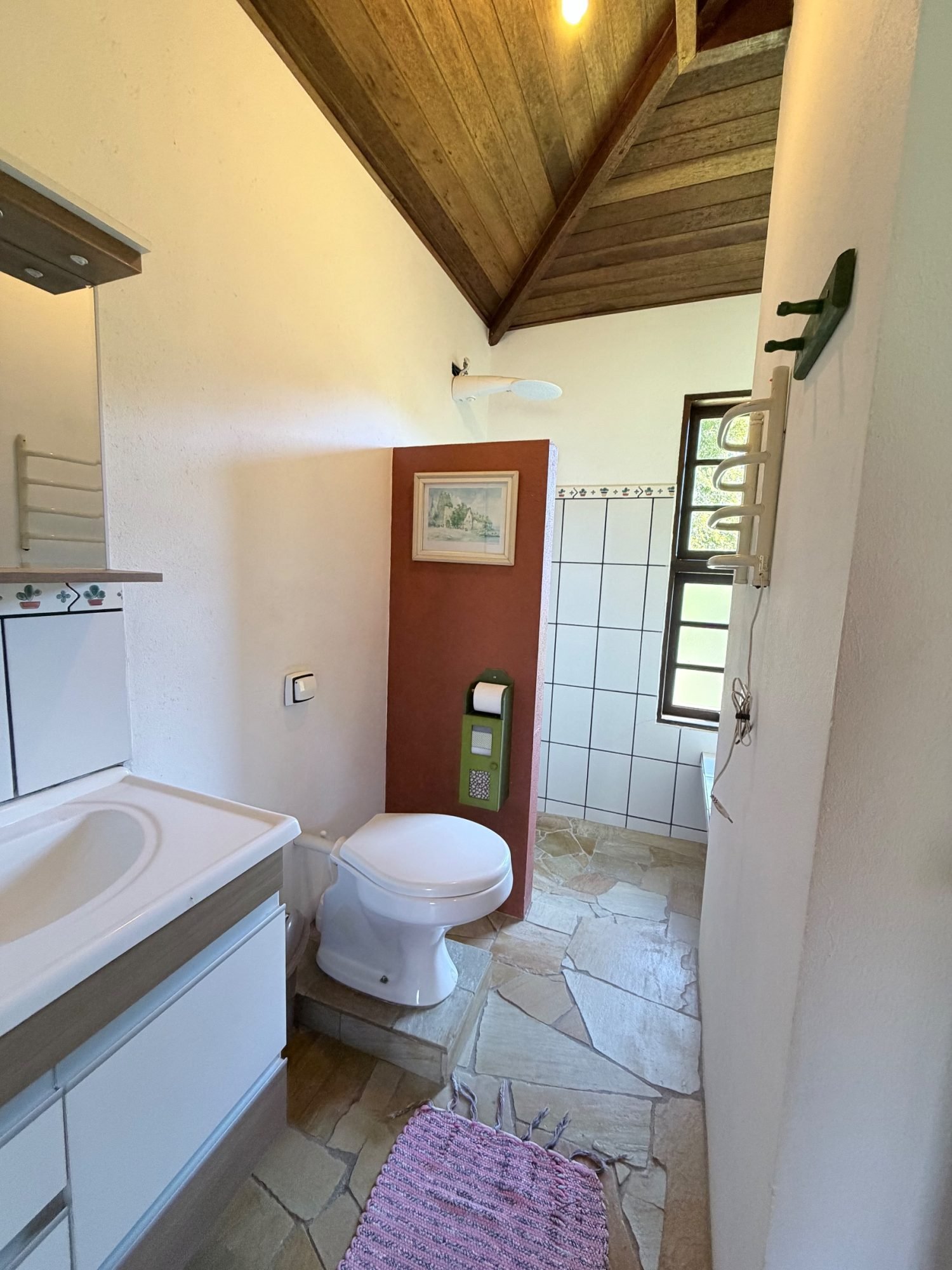 Sítio de 34.600 m² com casa de 2 suítes, chalés e ribeirão — Gonçalves — foto 18