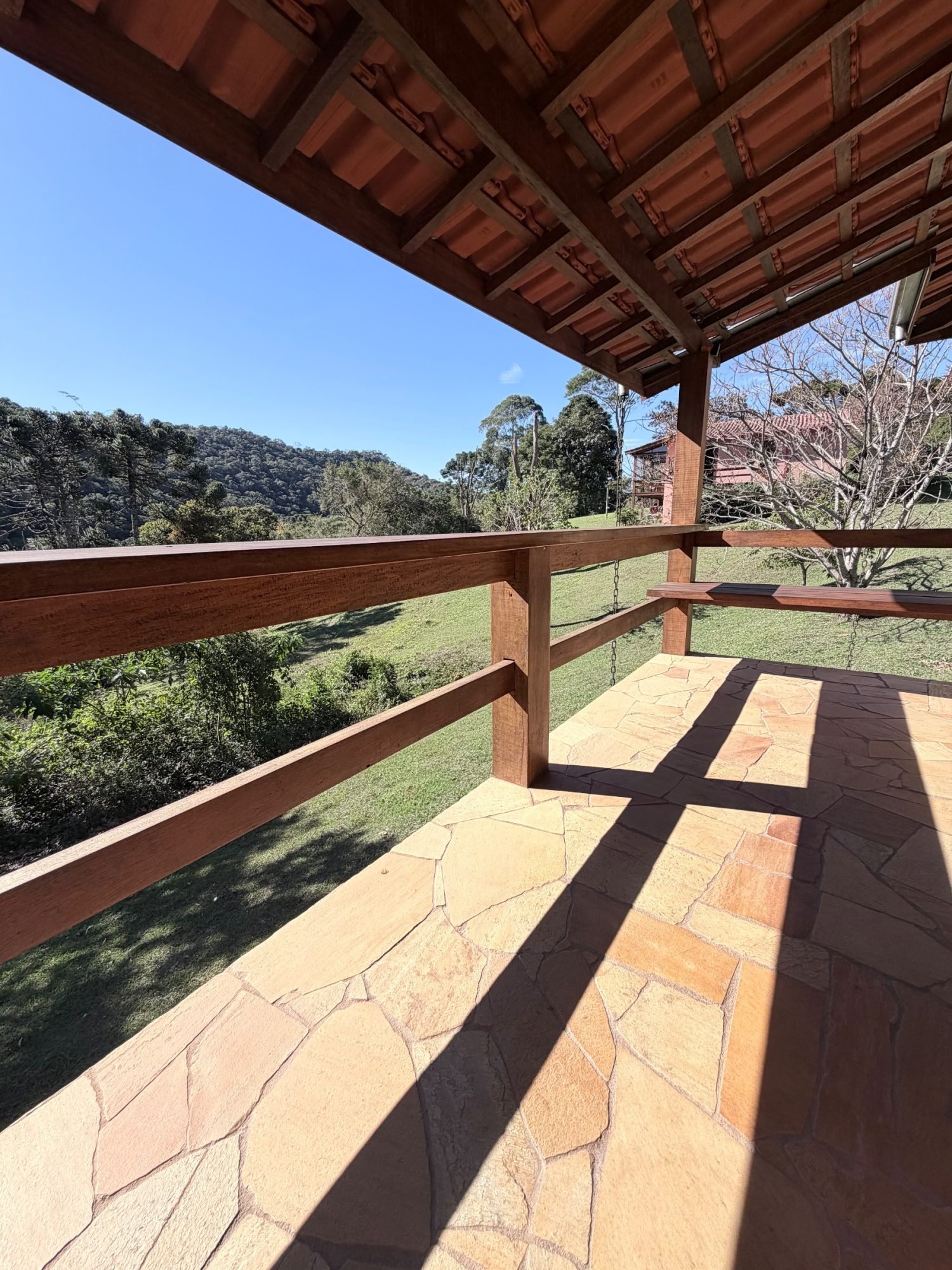 Sítio de 34.600 m² com casa de 2 suítes, chalés e ribeirão — Gonçalves — foto 19