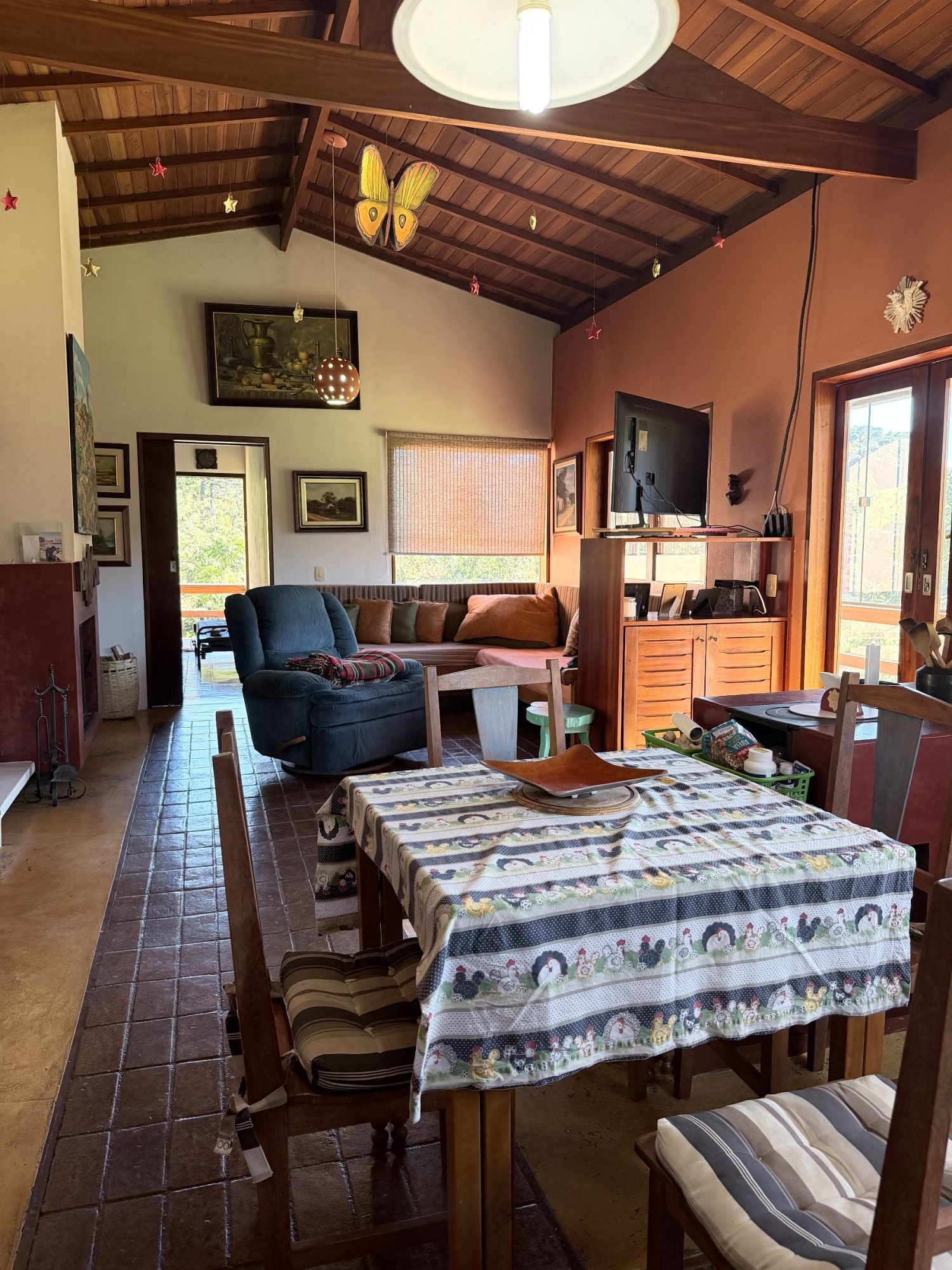 Sítio de 34.600 m² com casa de 2 suítes, chalés e ribeirão — Gonçalves — foto 5