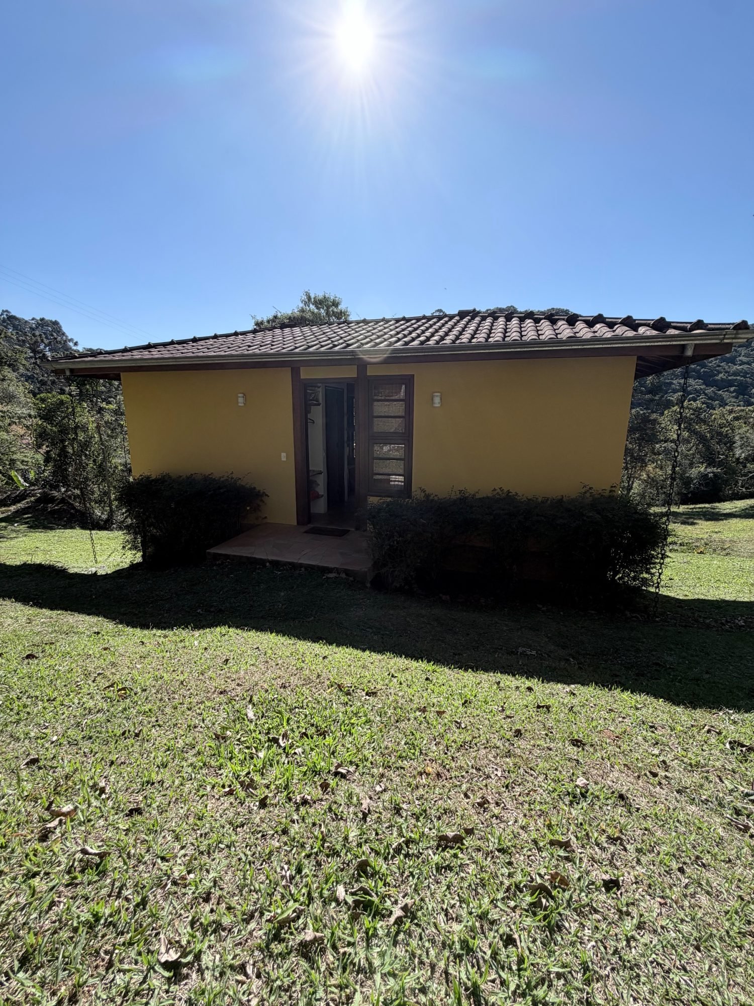 Sítio de 34.600 m² com casa de 2 suítes, chalés e ribeirão — Gonçalves — foto 14