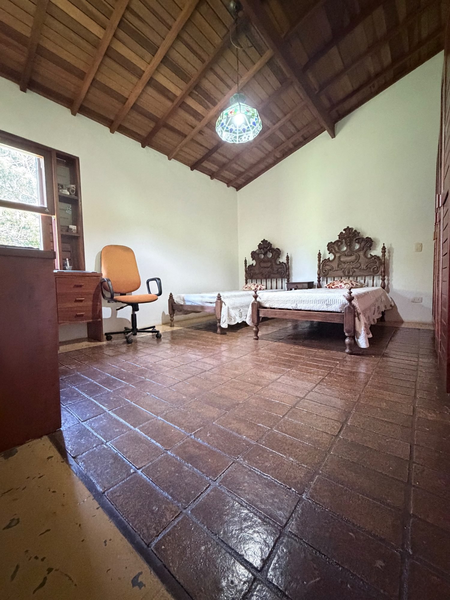 Sítio de 34.600 m² com casa de 2 suítes, chalés e ribeirão — Gonçalves — foto 12